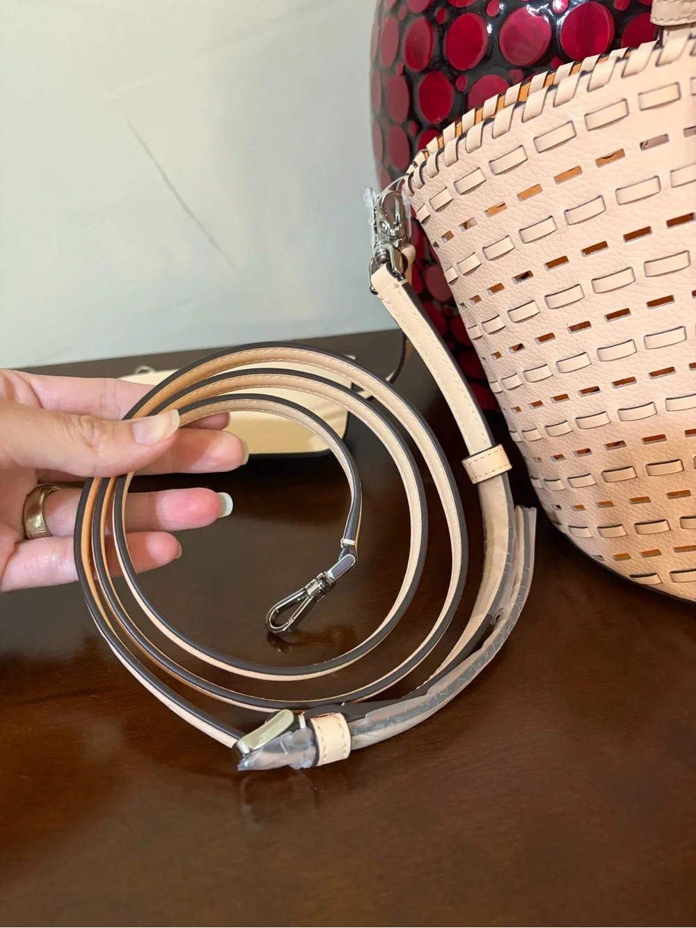 kate spade Dahlia Tote Bag in Crisp Peach NWT MSRP $399